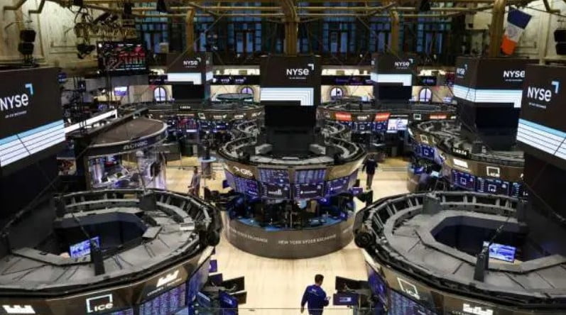 國外新聞 2 聯準會12月再度降息機率上升至80%,美股漲跌不一