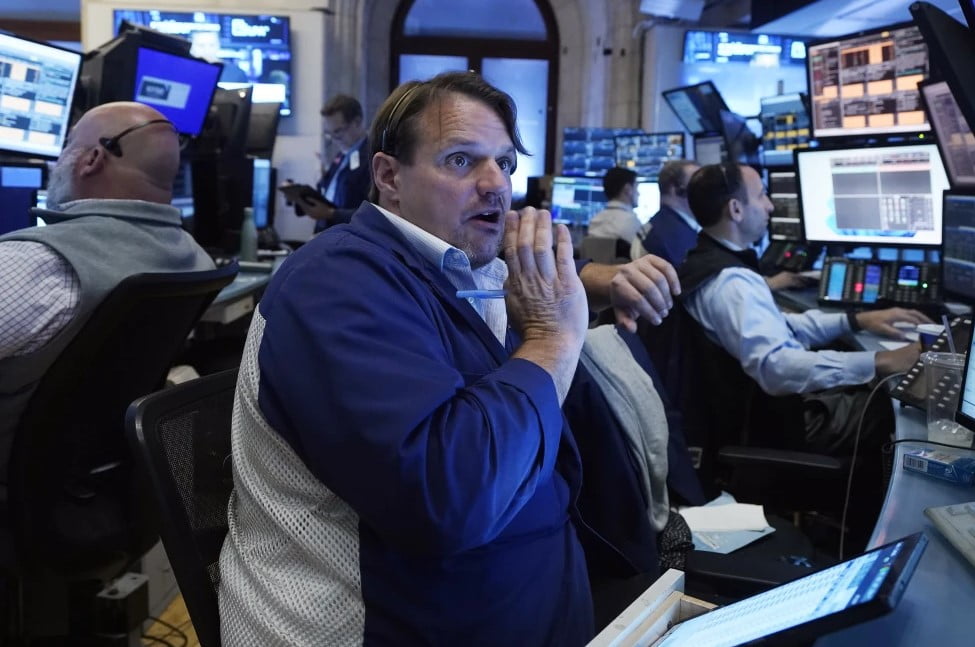 數據顯示聯準會錯過降息時機，美股再度下跌