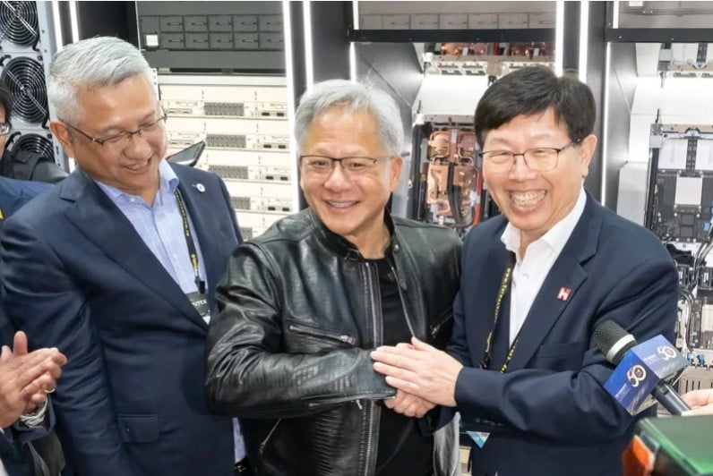 鴻海第二季營收創歷史同期新高